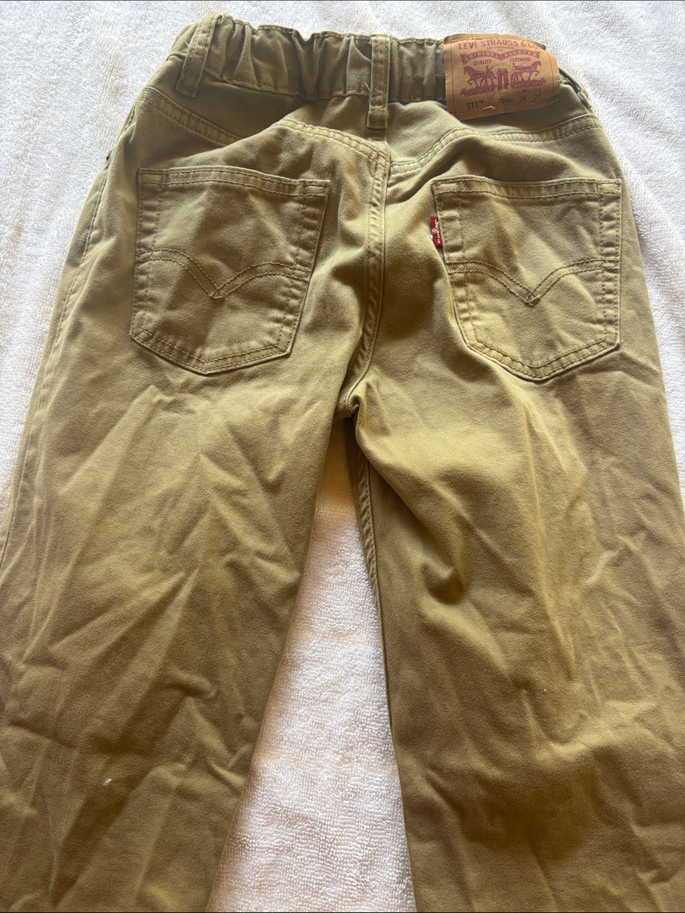 Levi's Men's Olive/Tan Elastic Waist Chino Pants